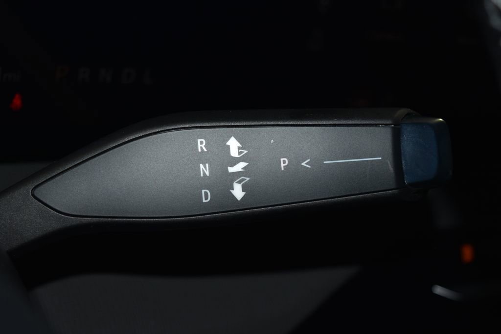 Used 2025 Buick Enclave Preferred w/ Power Package image 19