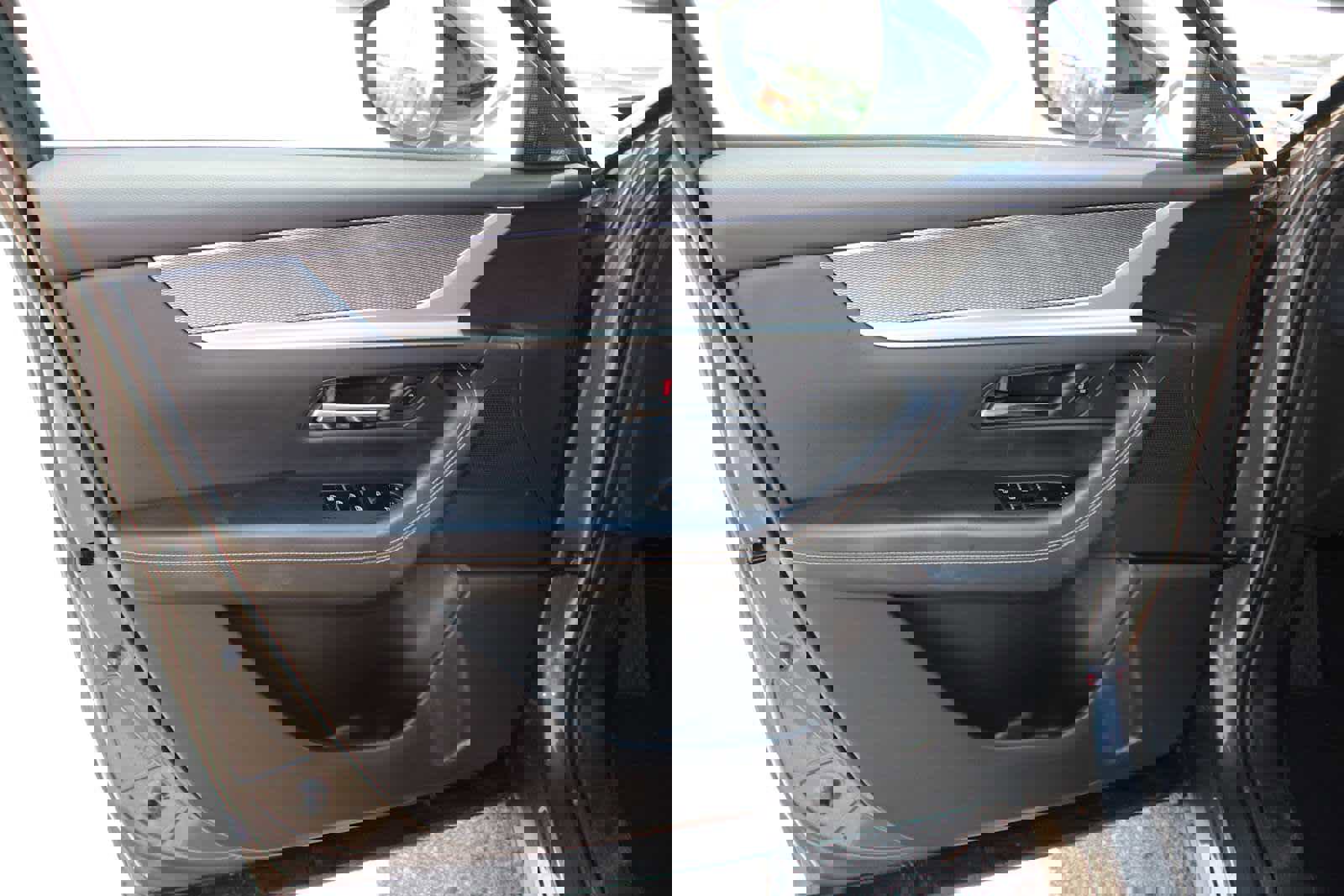 Used 2025 MAZDA CX-90 Plug-In Hybrid w/Premium Sport image 12