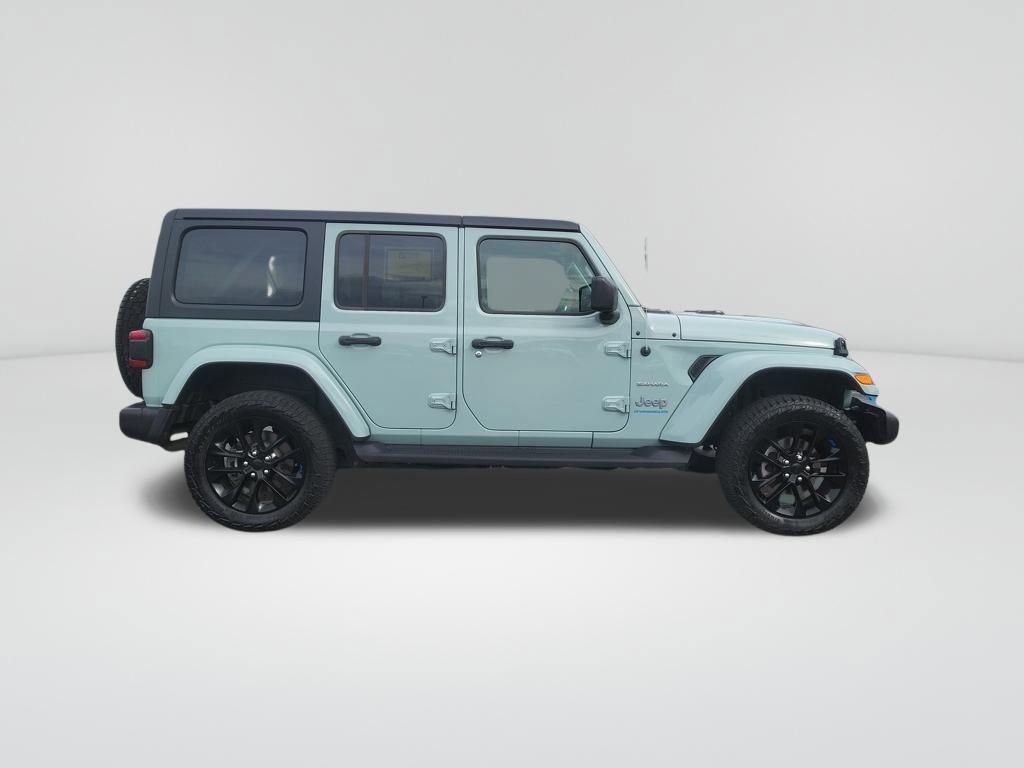 Used 2023 Jeep Wrangler Unlimited Sahara w/ Cold Weather Group image 7