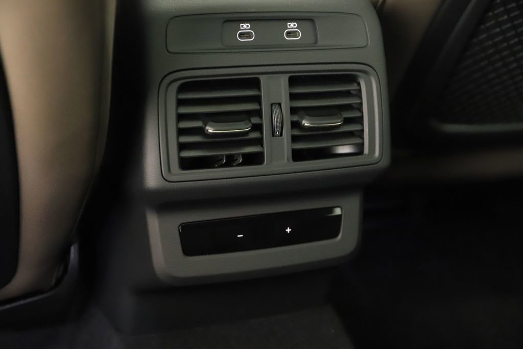 New 2025 Audi Q5 Premium AWD/4WD image 21