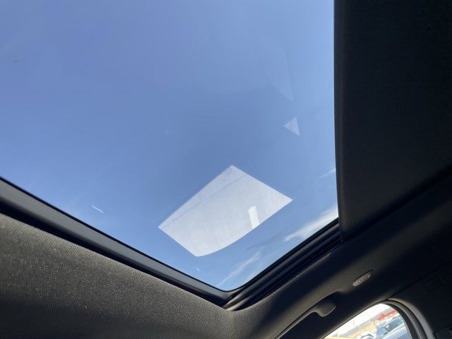 New 2025 Jeep Grand Cherokee L Limited w/ Luxury Tech Group II image 18