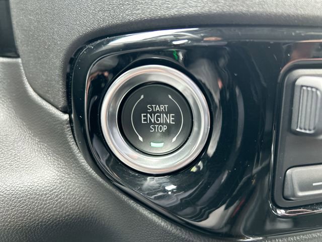 Used 2023 GMC Sierra 1500 Elevation w/ LPO, Elevation Black Package AWD/4WD image 17