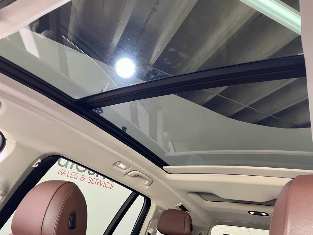 Used 2021 BMW X7 xDrive40i w/ Premium Package image 36