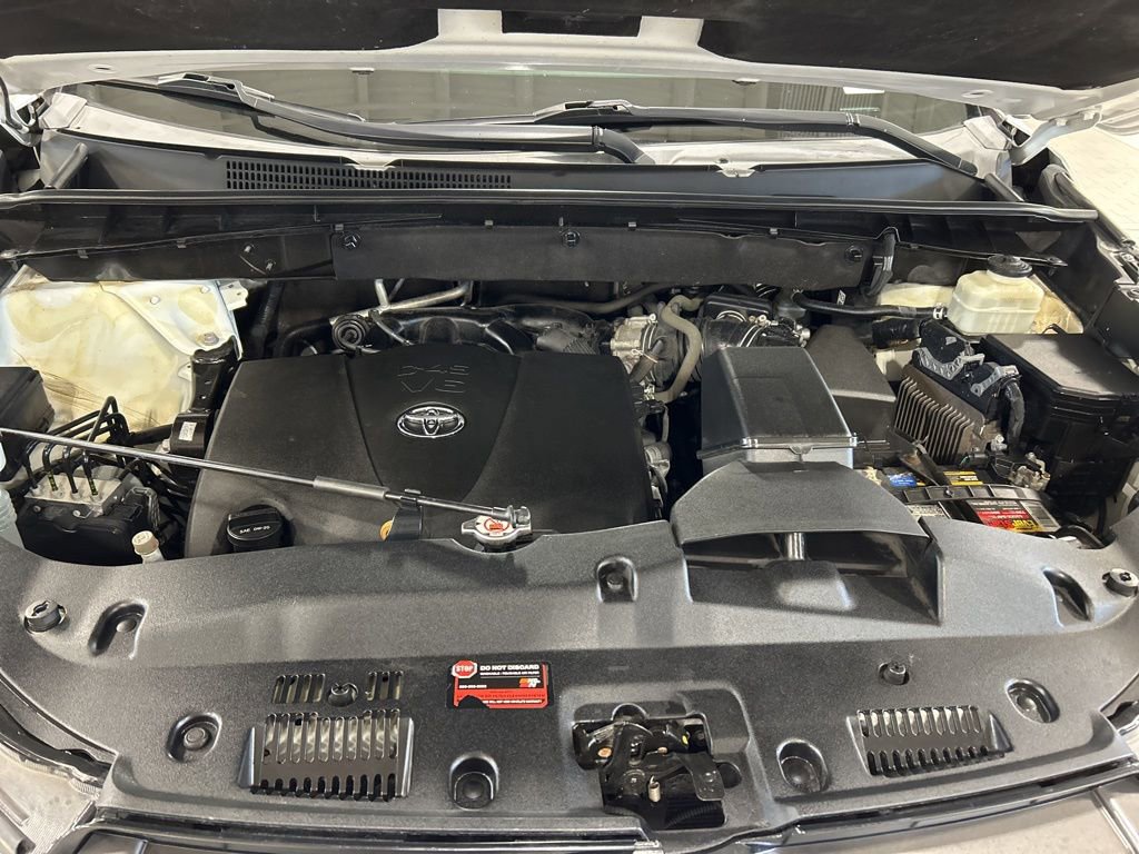 Used 2018 Toyota Highlander Limited Platinum image 22