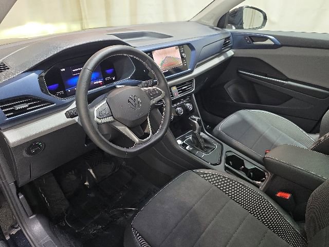 Certified 2023 Volkswagen Taos SE w/ Panoramic Sunroof Package FWD image 24