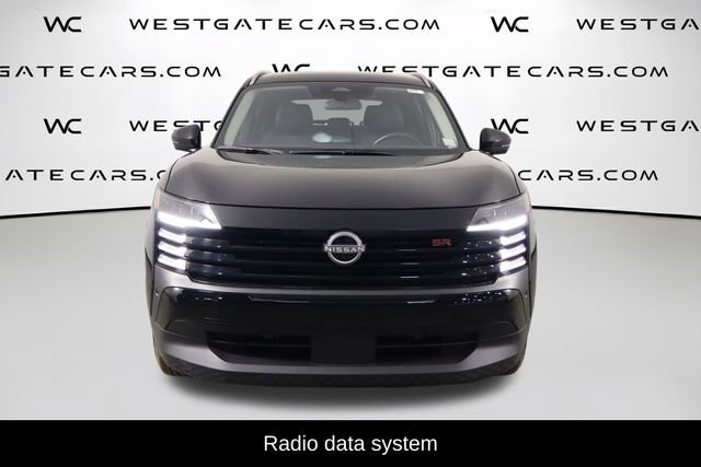 Used 2025 Nissan Kicks SR FWD video 2