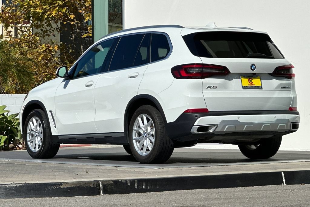 Used 2023 BMW X5 xDrive40i w/ Premium Package AWD/4WD image 5