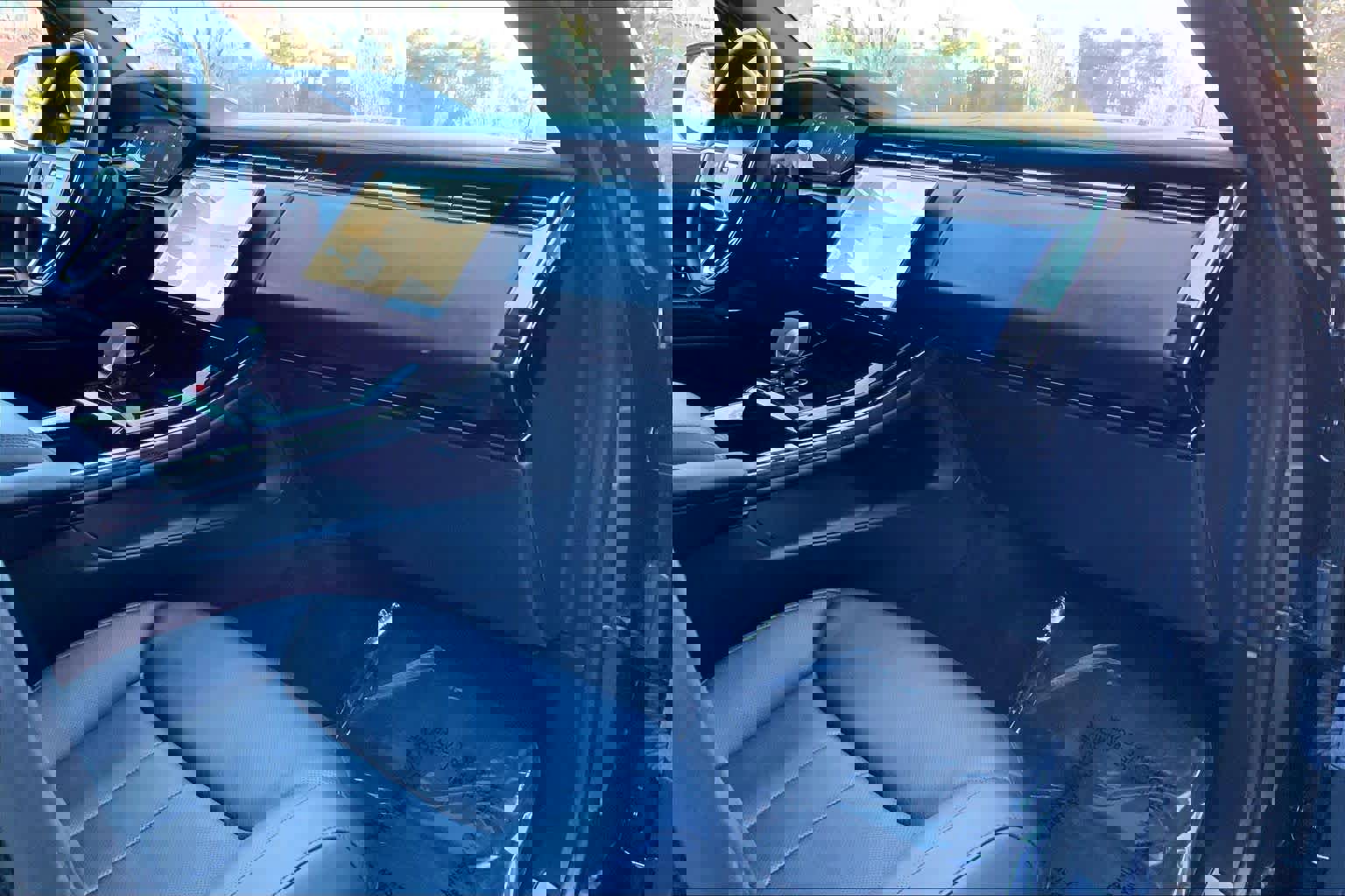 Used 2024 Land Rover Range Rover Sport SE image 17