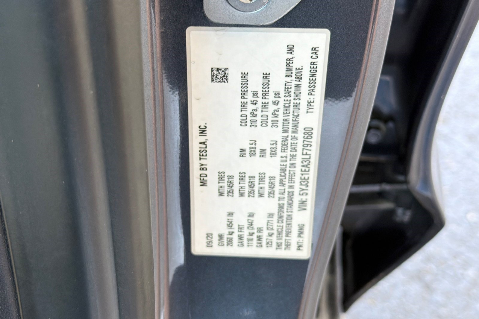 Used 2020 Tesla Model 3 Standard Range RWD image 37