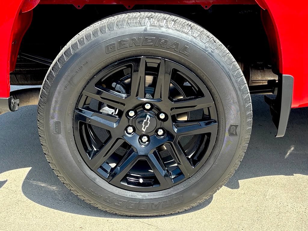 Used 2023 Chevrolet Silverado 1500 Custom RWD image 24