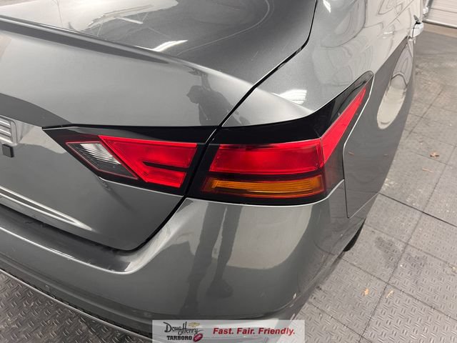 Used 2025 Nissan Altima 2.5 SV FWD image 15