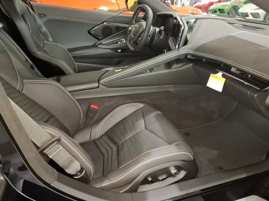 New 2026 Chevrolet Corvette Stingray Premium Conv w/ Stealth Interior Trim Package RWD image 18