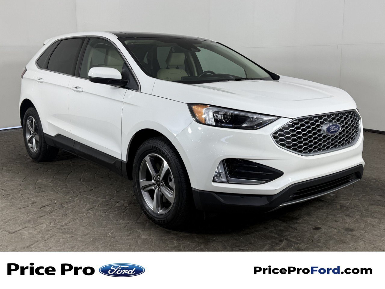 Used 2024 Ford Edge SEL w/ Convenience Package