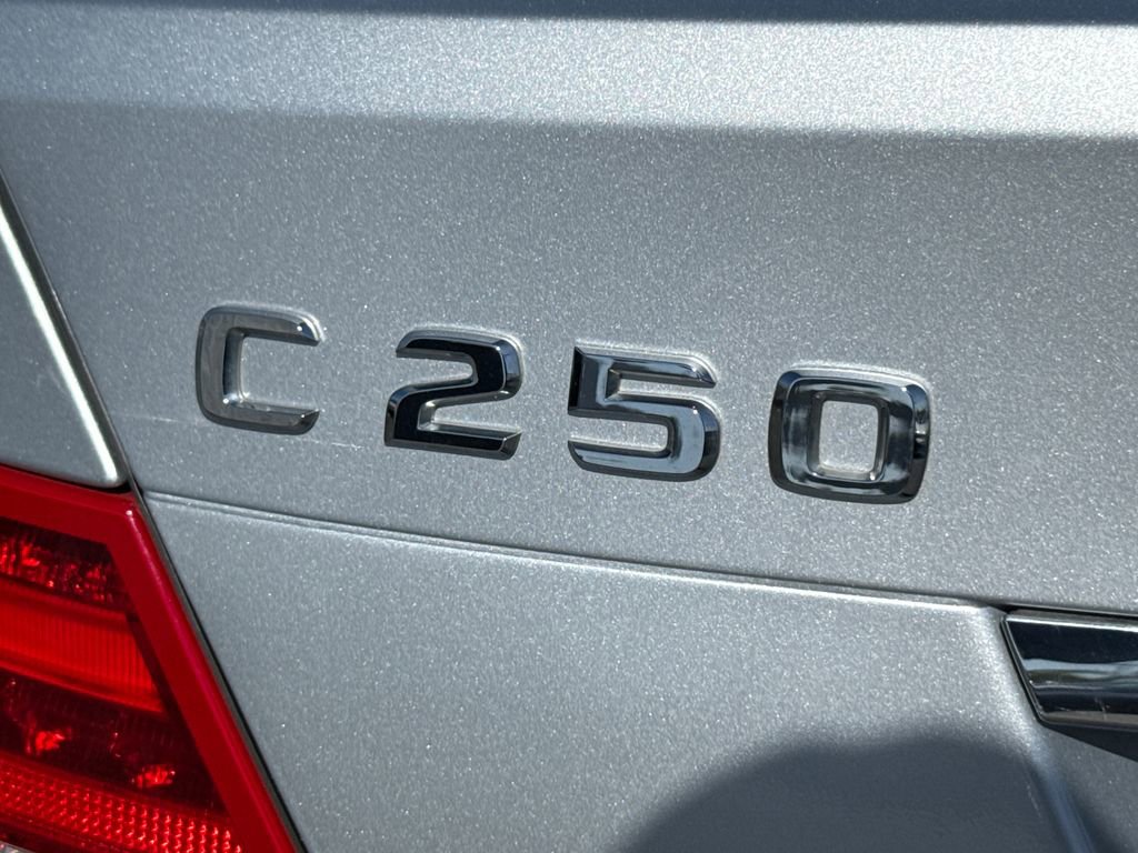 Used 2012 Mercedes-Benz C 250 Sedan image 11