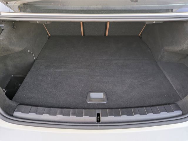 Used 2022 BMW 330e w/ Convenience Package image 30