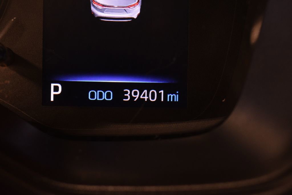 Used 2022 Toyota Corolla LE image 21