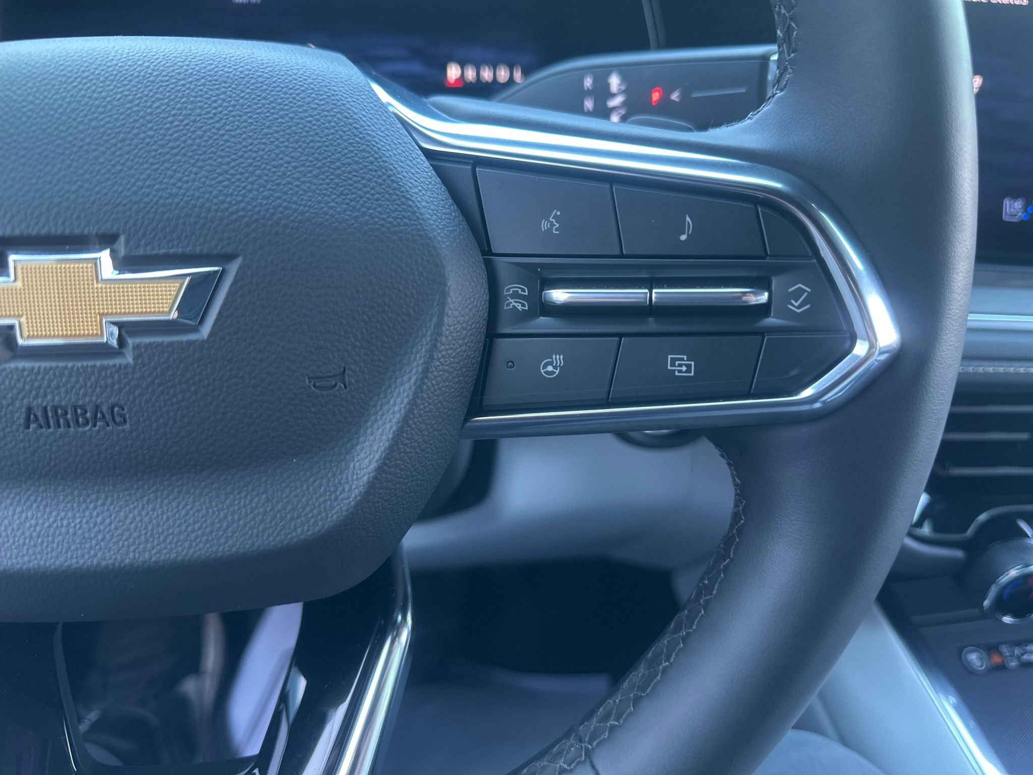 Used 2025 Chevrolet Tahoe Premier image 34