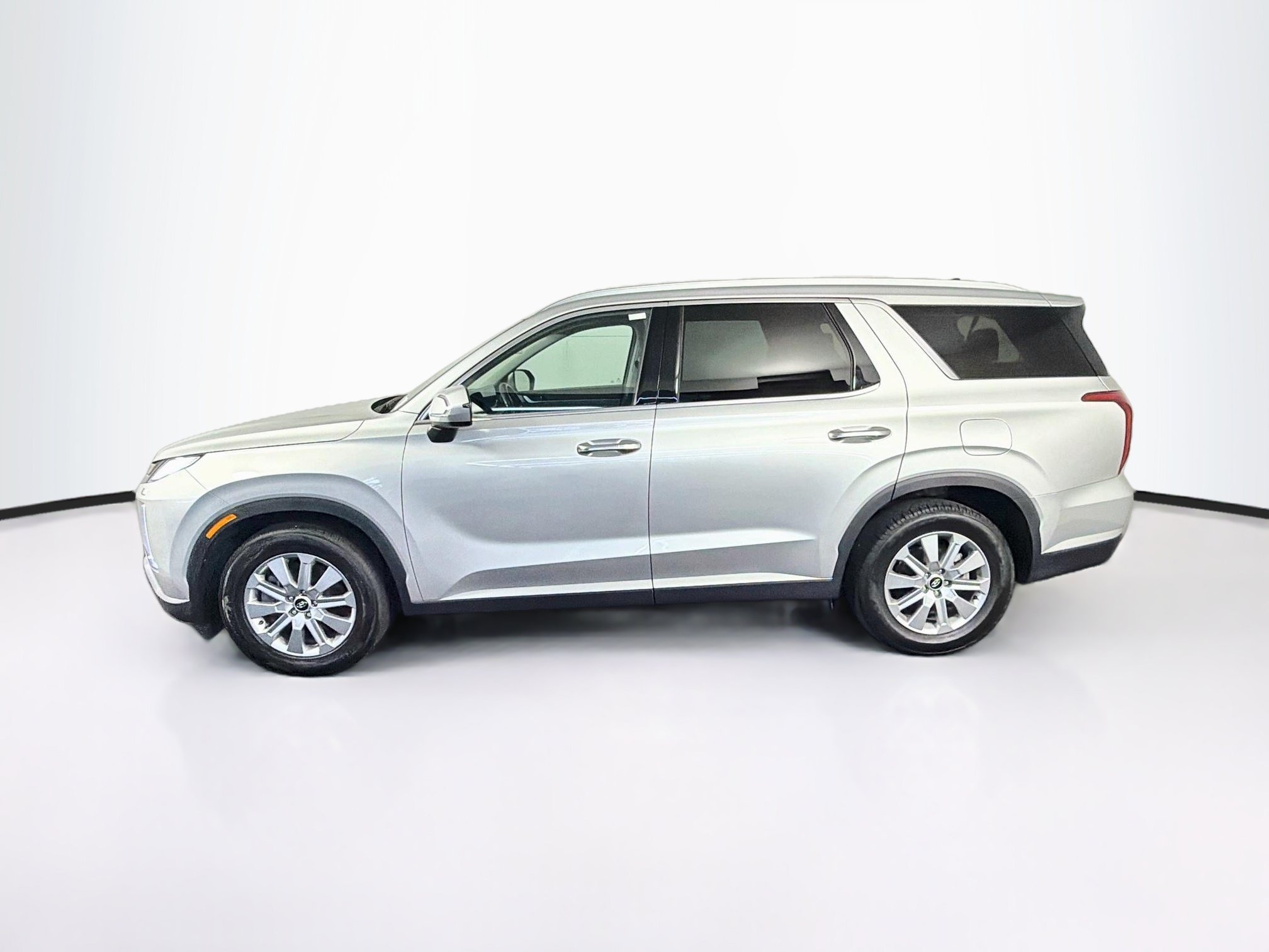 Used 2024 Hyundai Palisade SEL FWD image 4