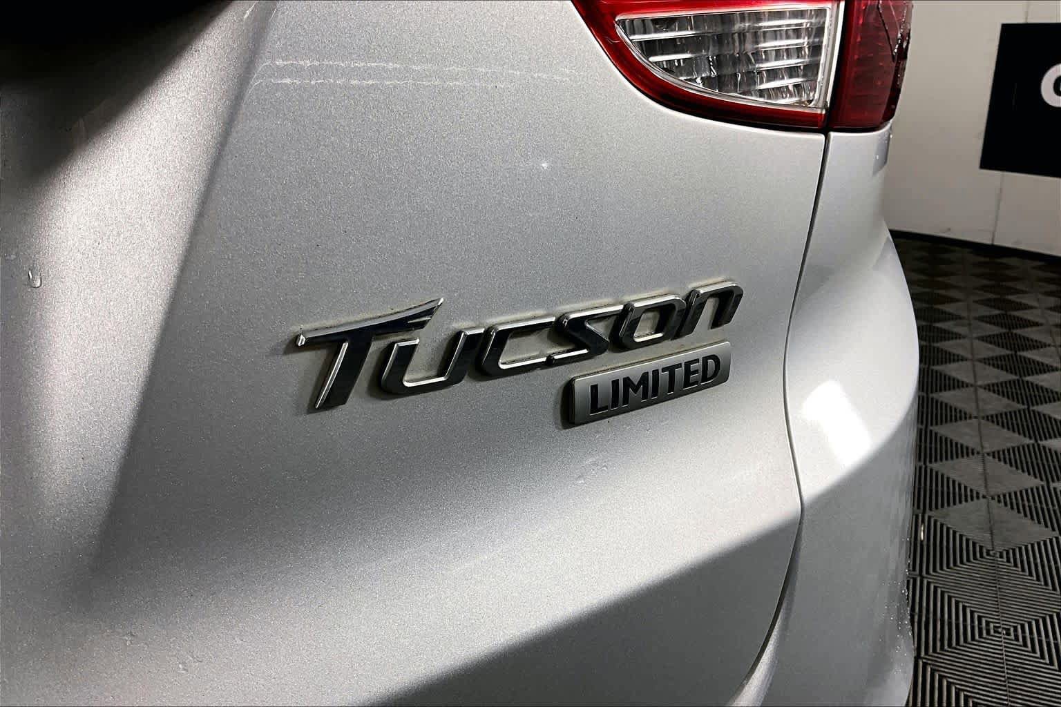 Used 2012 Hyundai Tucson Limited FWD image 9