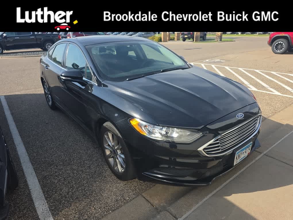 Used 2017 Ford Fusion SE