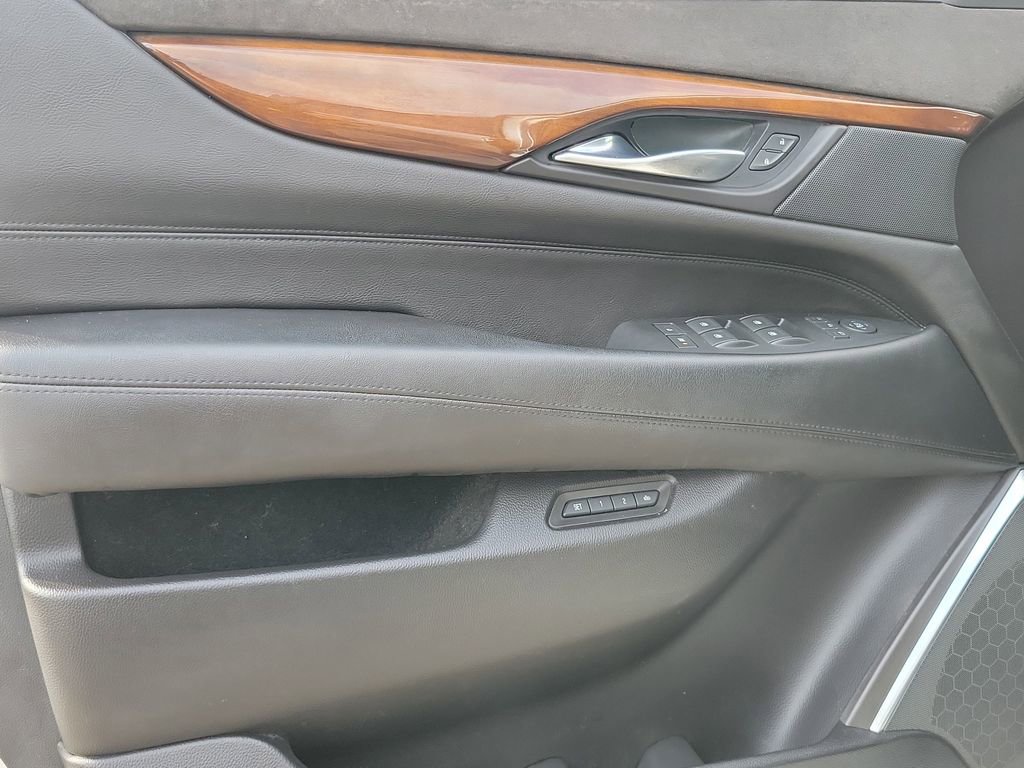 Used 2017 Cadillac Escalade ESV Premium Luxury image 23