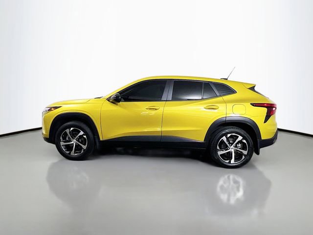 Used 2025 Chevrolet Trax RS w/ Driver Confidence Package image 6