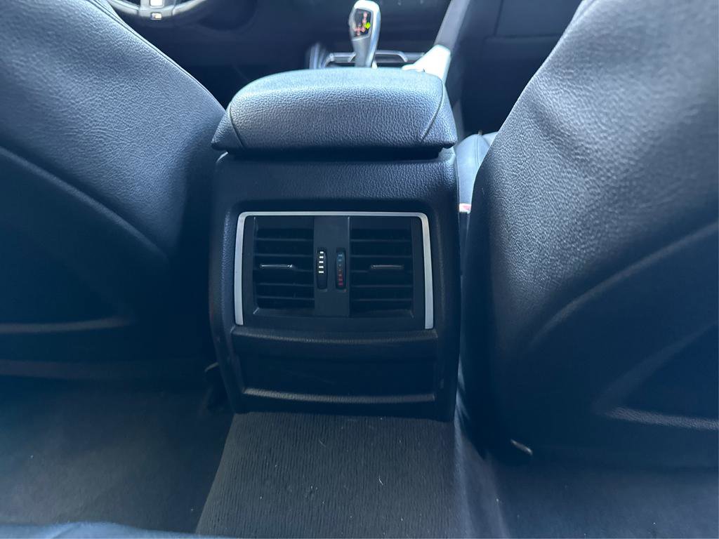 Used 2016 BMW 320i Sedan image 42