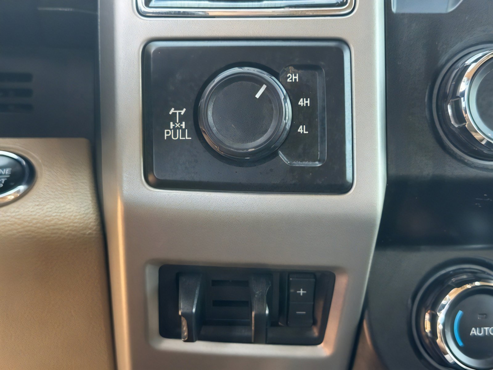 Used 2019 Ford F250 Lariat w/ Lariat Ultimate Package image 22