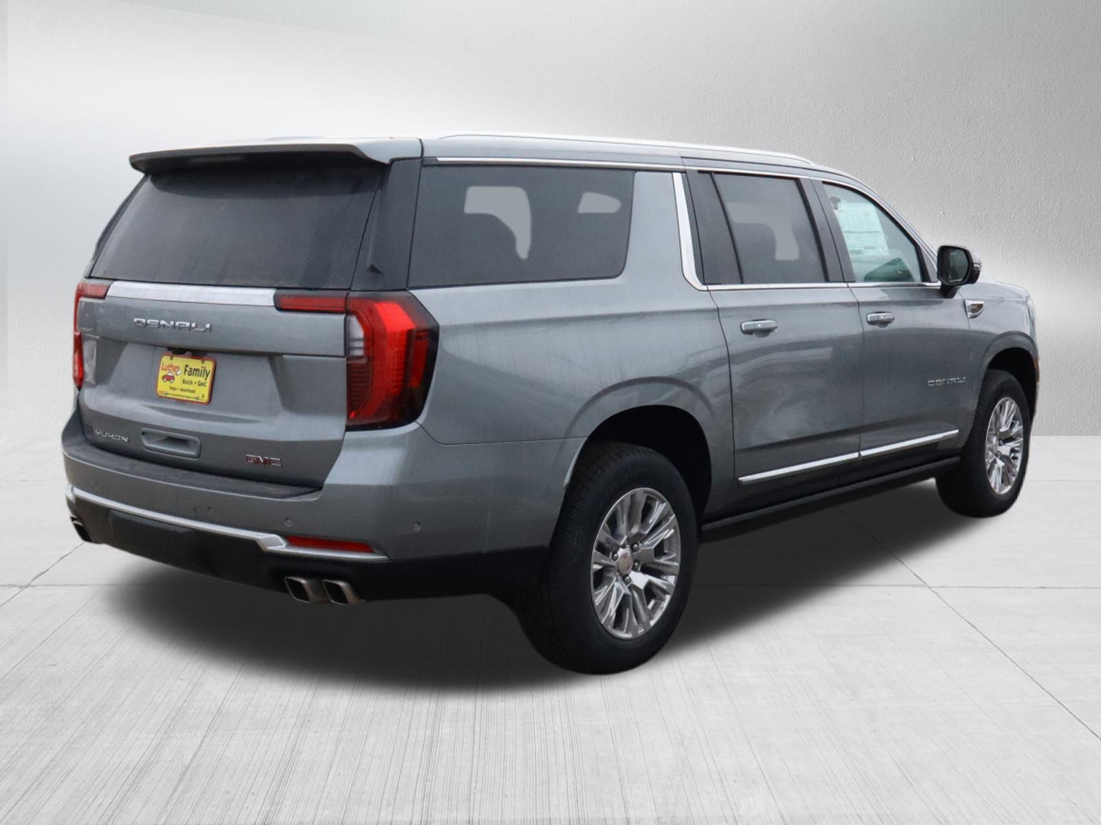 New 2026 GMC Yukon XL Denali w/ Sun & Power Step Package image 7