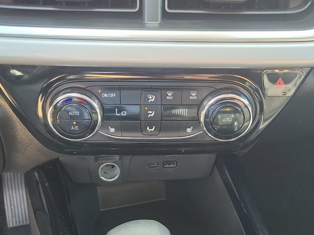 Used 2024 Chevrolet Trax LT w/ Driver Confidence Package FWD image 24