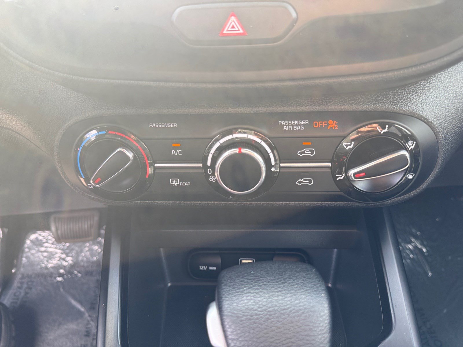 Used 2024 Kia Soul LX FWD image 12