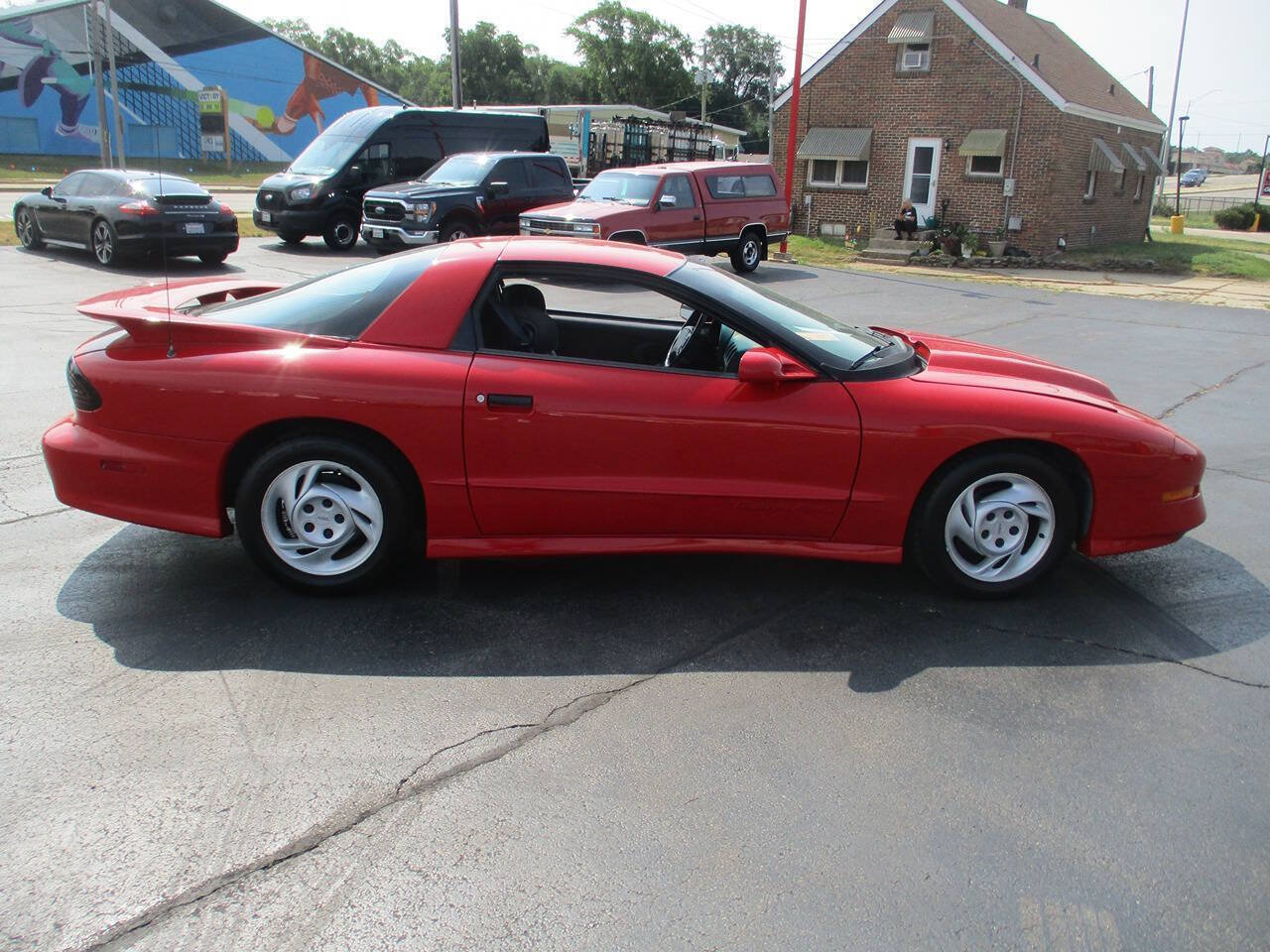 Used 1993 Pontiac Firebird Trans Am RWD image 6