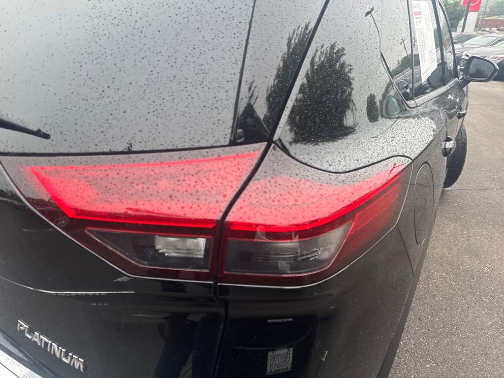 Used 2023 Nissan Rogue Platinum FWD image 43