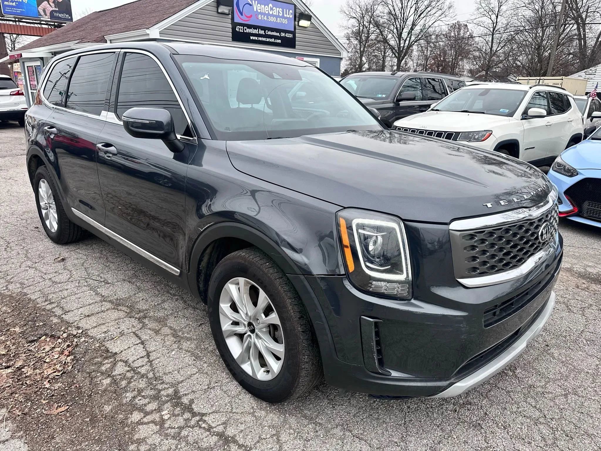 Used 2021 Kia Telluride LX image 2