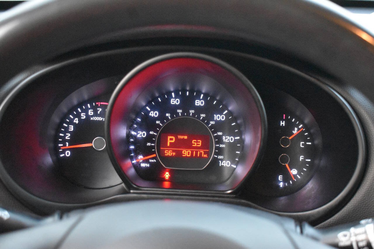 Used 2018 Kia Soul + FWD image 23