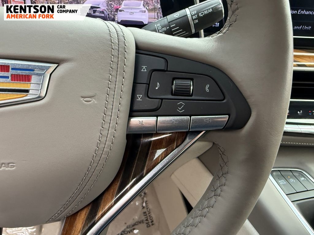 Used 2024 Cadillac Escalade Sport Platinum w/ LPO, ONYX Package image 21