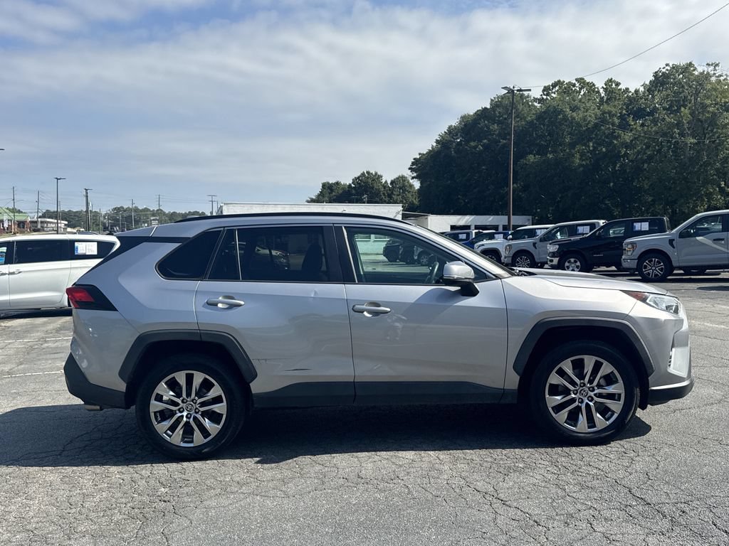 Used 2021 Toyota RAV4 XLE Premium FWD image 8