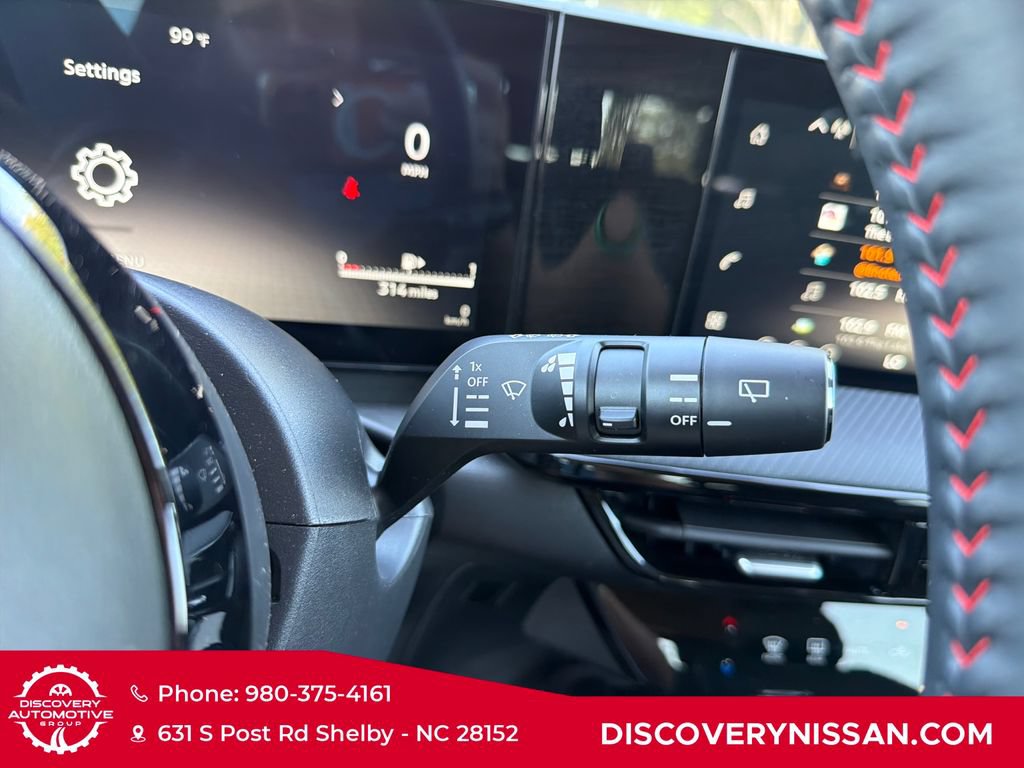Certified 2026 Nissan Kicks SR FWD image 24