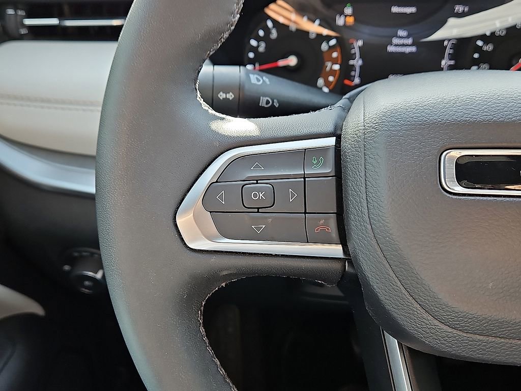 Used 2025 Jeep Compass Limited image 18