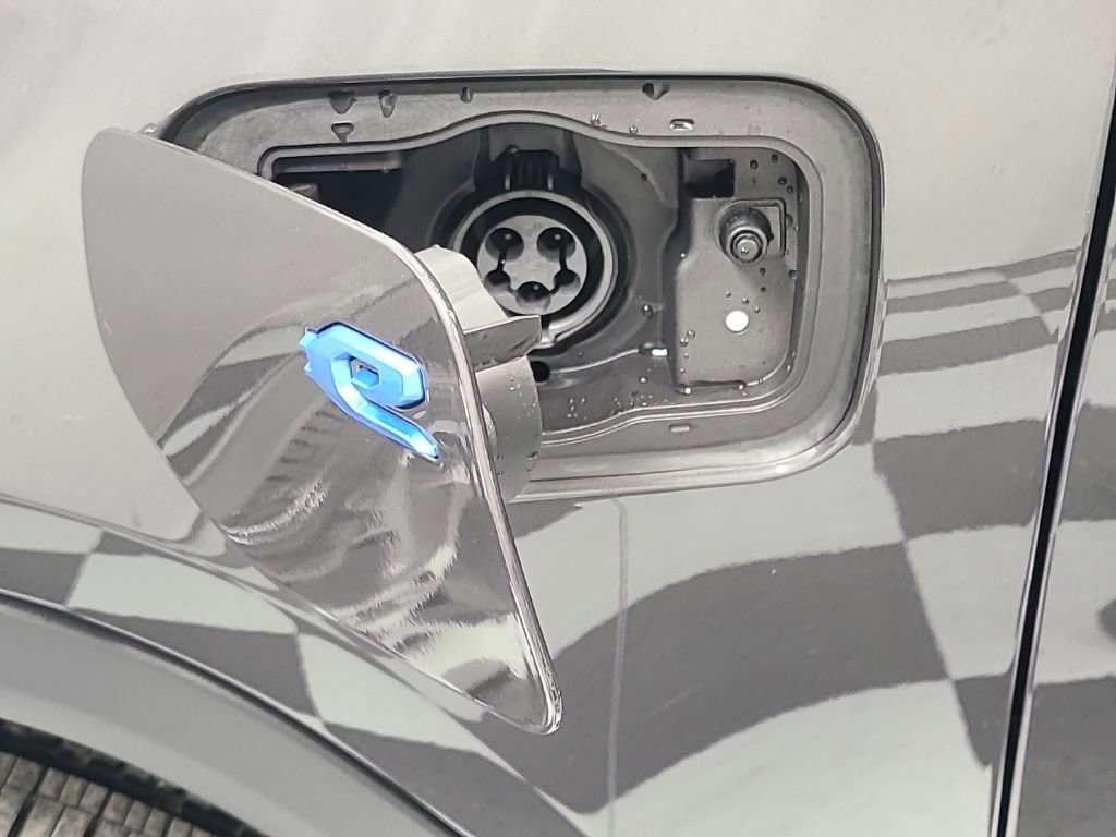 New 2023 Jeep Grand Cherokee 4WD 4xe image 40