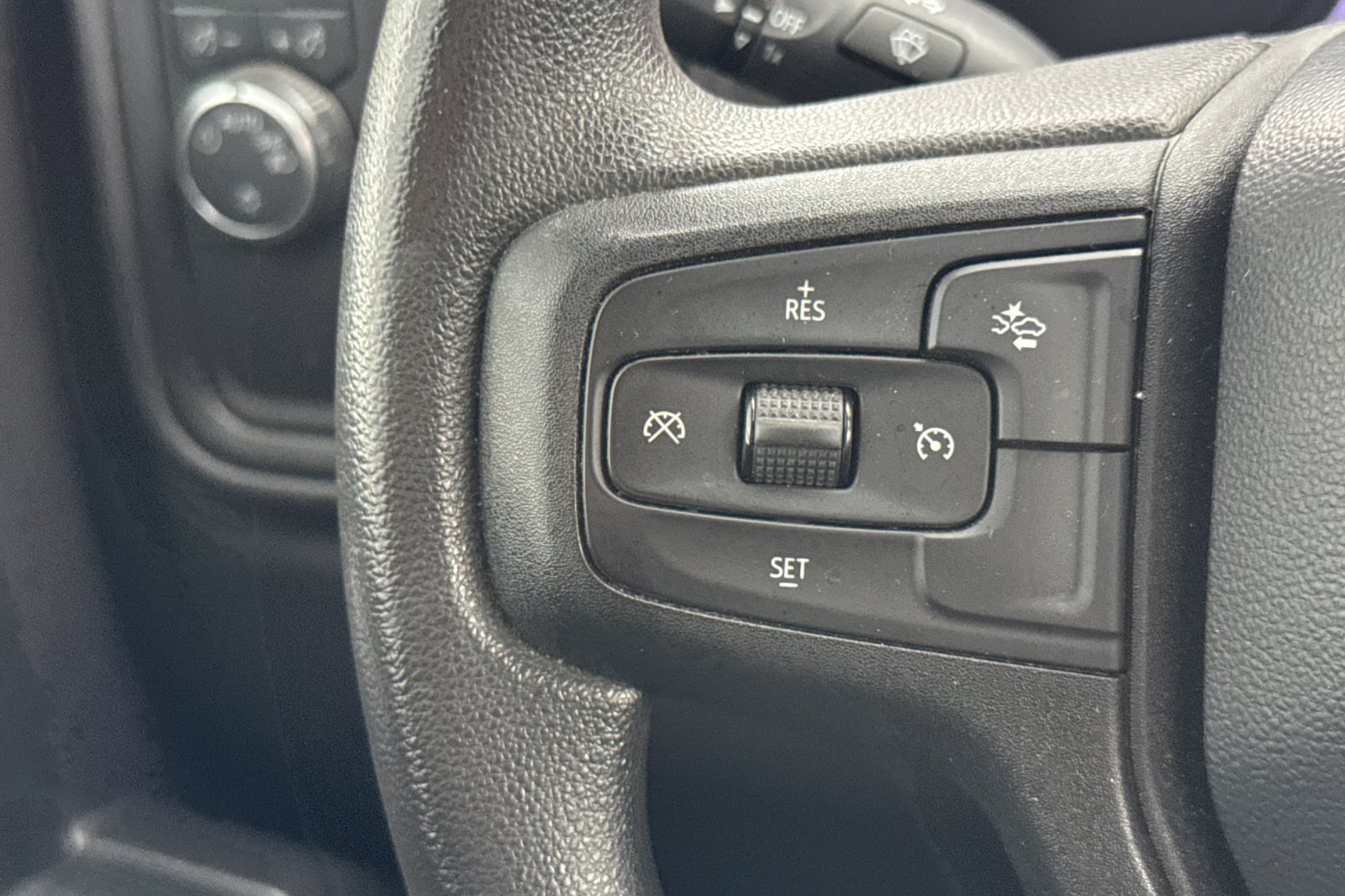 Used 2024 Chevrolet Silverado 1500 Custom w/ Turbomax Blackout Package RWD image 36