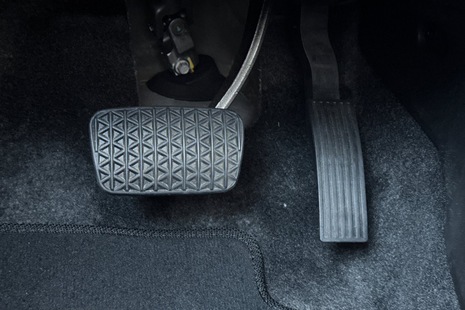 Used 2025 Chevrolet Trax ACTIV w/ Sunroof Package image 45