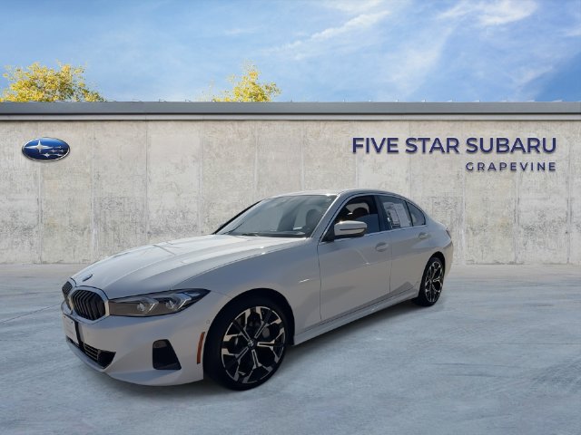 Used 2025 BMW 330i xDrive Sedan w/ Premium Package AWD/4WD image 4