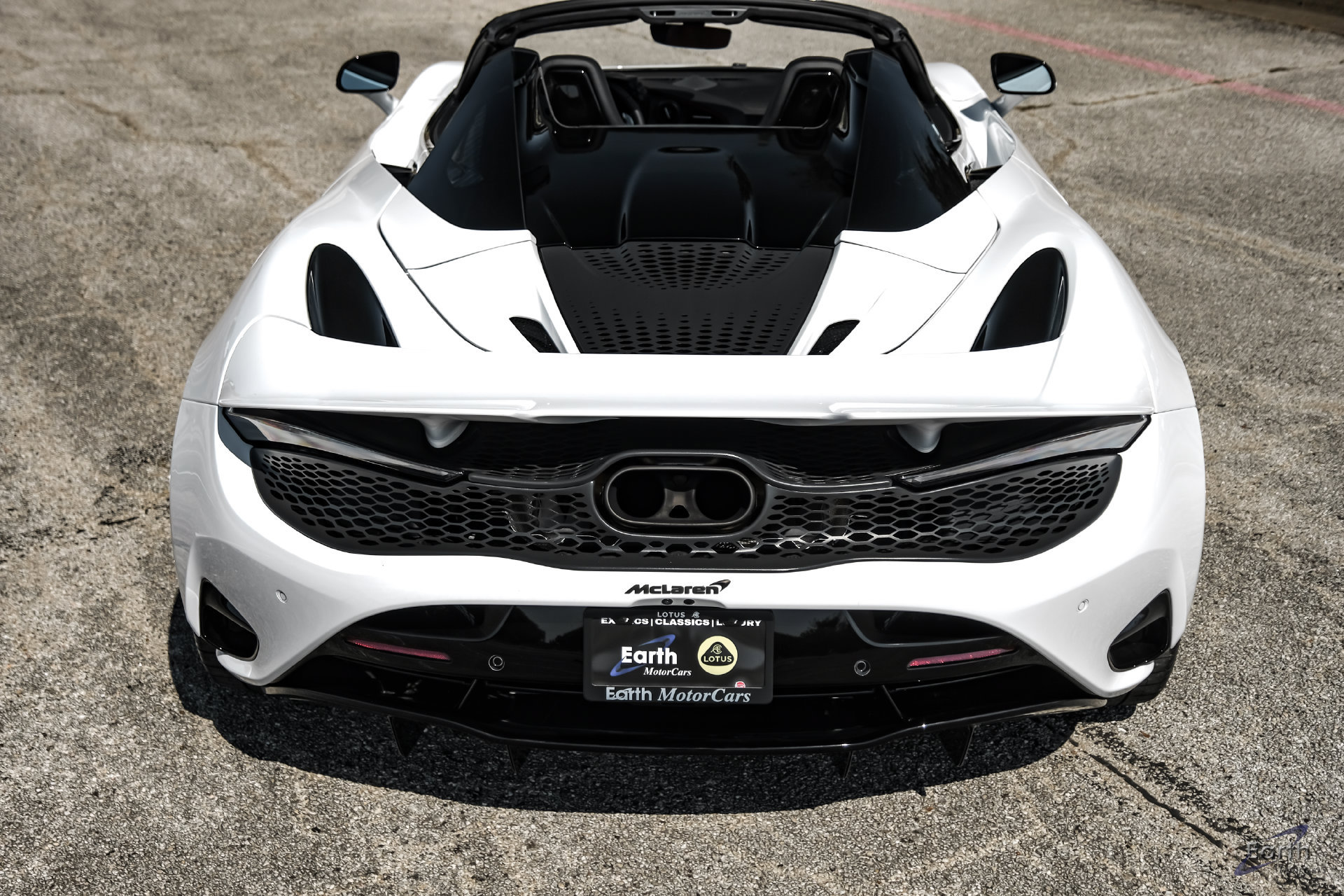 Used 2025 McLaren 750S Spider RWD image 23