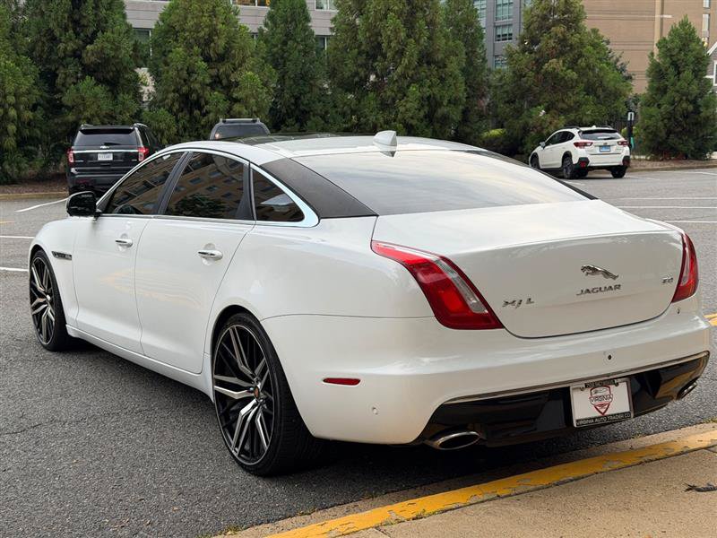 Used 2016 Jaguar XJ L Supercharged RWD image 11