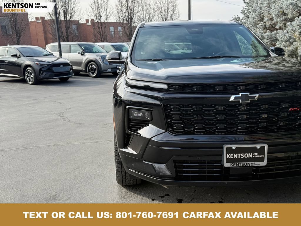 Used 2024 Chevrolet Traverse RS image 12