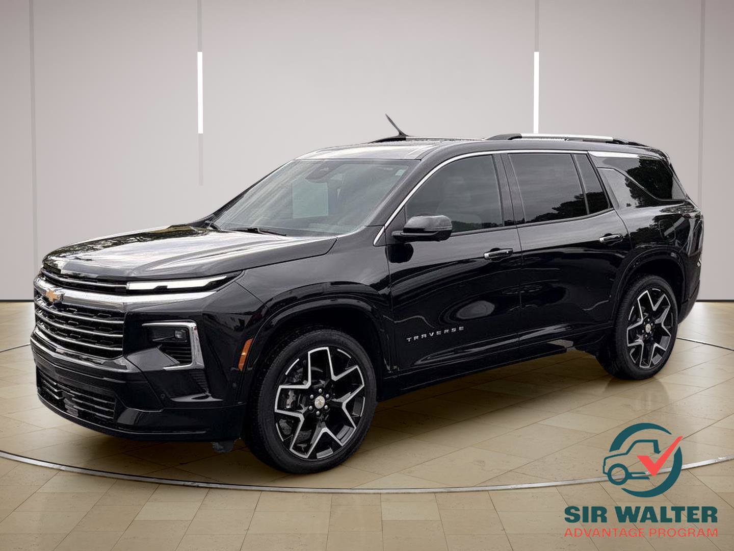 Used 2025 Chevrolet Traverse High Country FWD image 36