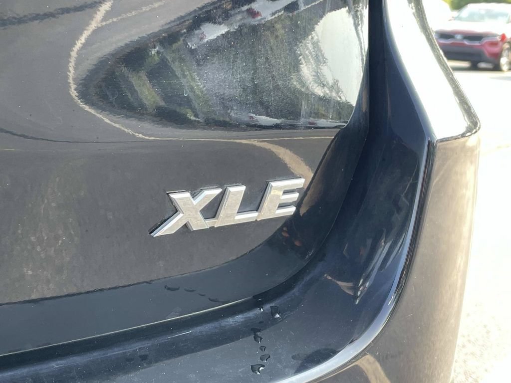Used 2018 Toyota Highlander XLE FWD image 9