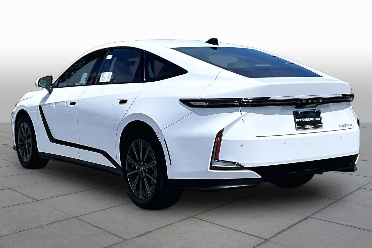 New 2026 Lexus ES 350e w/ Convenience Package FWD image 7