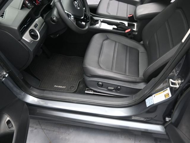 Used 2021 Volkswagen Passat 2.0T SE image 14